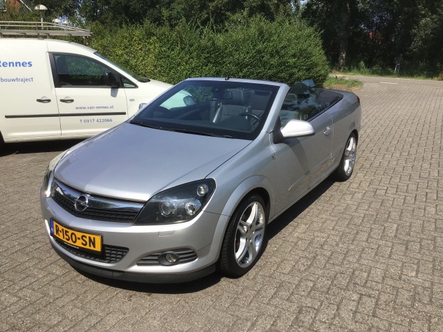 OPEL ASTRA 1.6 COSMO TWINTOP, Autobedrijf Grootveld en Ploeg, Overberg