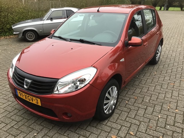 DACIA SANDERO 1.2 LAUREATE , Autobedrijf Grootveld en Ploeg, Overberg