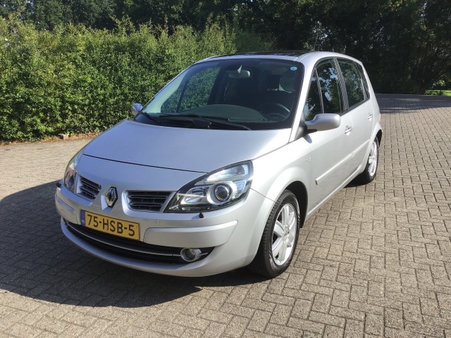 RENAULT SCENIC 1.6-16V CONQUEST, Autobedrijf Grootveld en Ploeg, Overberg