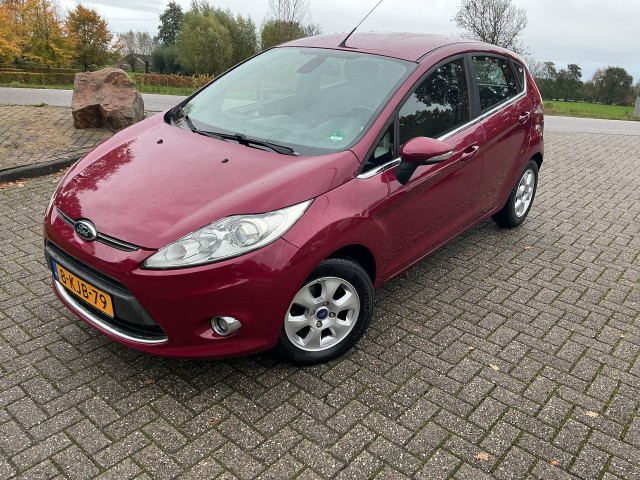 FORD FIESTA 1.25 TITANIUM, Autobedrijf Grootveld en Ploeg, Overberg