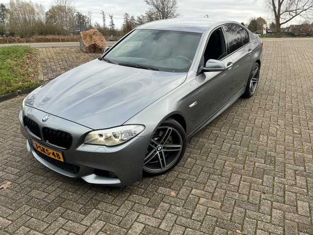 BMW 5-SERIE 520I HIGH EXEC M SPORT, Autobedrijf Grootveld en Ploeg, Overberg