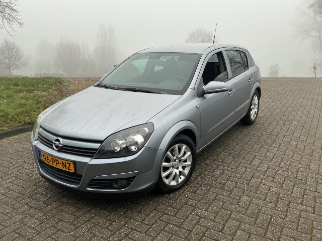 OPEL ASTRA 1.6 ENJOY, Autobedrijf Grootveld en Ploeg, Overberg
