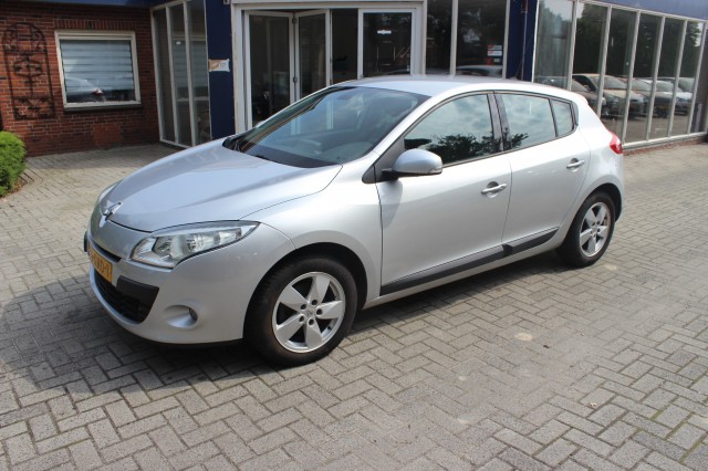 RENAULT MEGANE 1.6 DYNAMIQUE, navigatie, trekhaak, Autobedrijf Hans Smit, Ter Apelkanaal