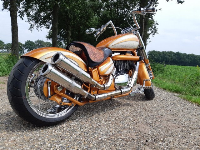 SUZUKI CUSTOM  VL 800 ! 240 achterband ! SuperCoole Custom met Led verl. etc., JP Cars, Mierlo