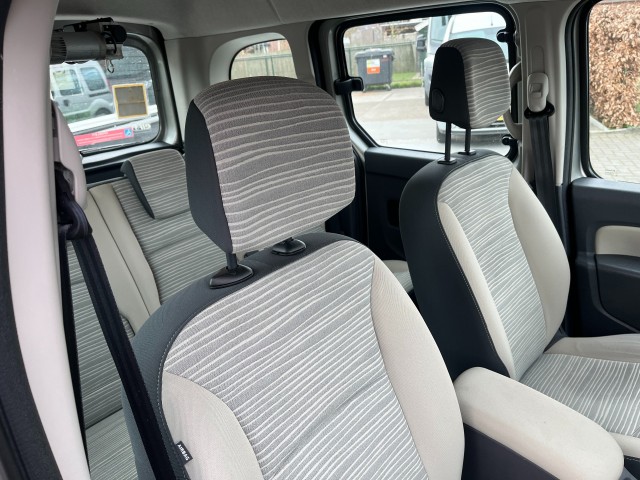 RENAULT KANGOO 1.6-16V, LIFT, AUT,1E EIG,31000KM!, nieuwstaat! Mutsers Auto's, 5712 BR Someren