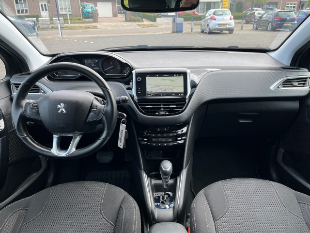 PEUGEOT 208 1.2 ALLURE AUT, NAVI, CRUISE perfecte staat! Mutsers Auto's, 5712 BR Someren