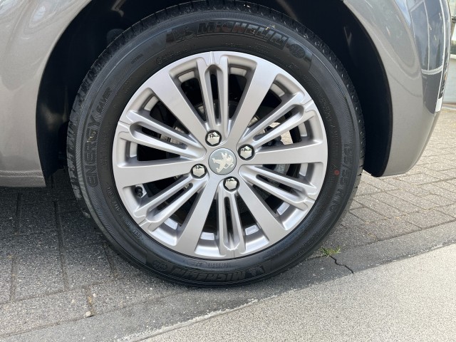 PEUGEOT 208 1.2 ALLURE AUT, NAVI, CRUISE perfecte staat! Mutsers Auto's, 5712 BR Someren
