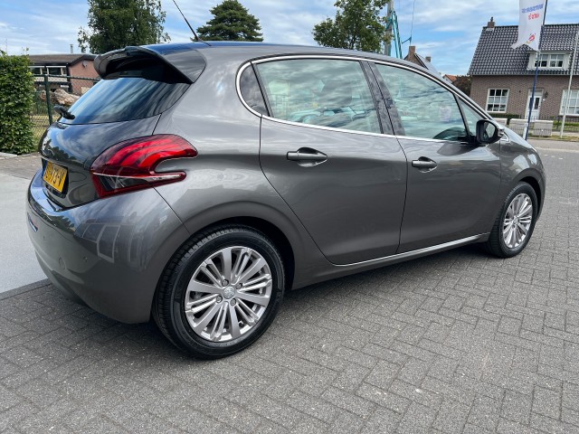 PEUGEOT 208 1.2 ALLURE AUT, NAVI, CRUISE perfecte staat! Mutsers Auto's, 5712 BR Someren