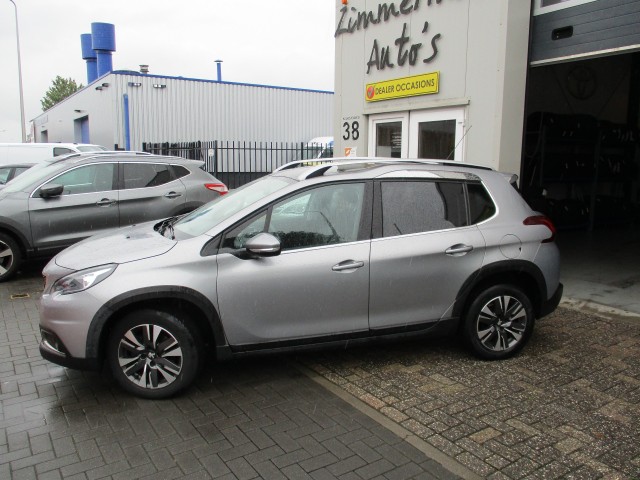 PEUGEOT 2008 1.2 PureTech Allure Pano Trekhaak, Zimmerman Auto`s, Alphen aan den Rijn