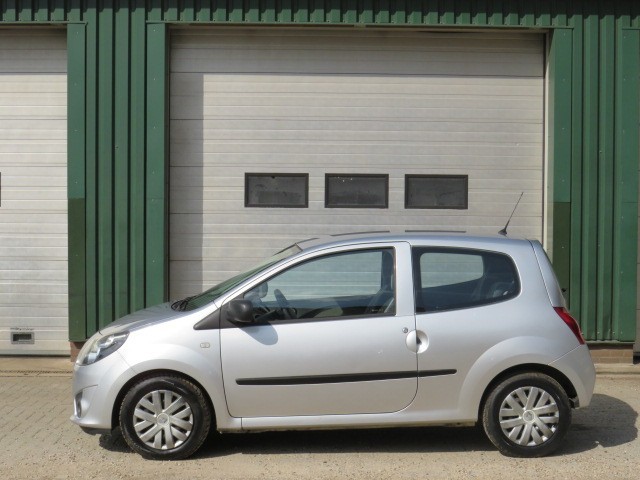 RENAULT TWINGO 1.2-16V Authentique, Autobedrijf Kuiper, Eefde