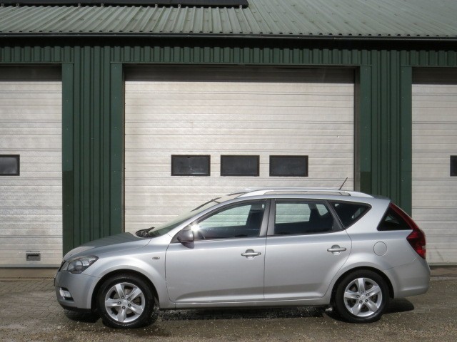 KIA CEED 1.4 CVVT X-ecutive, Autobedrijf Kuiper, Eefde