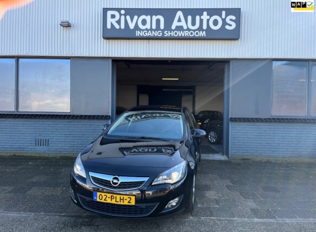 OPEL ASTRA 1.4 TURBO COSMO, Autobedrijf Rivan, Breda