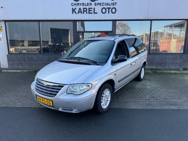 CHRYSLER VOYAGER 3.3i V6 SE Luxe, Karel Oto, Katwijk ZH