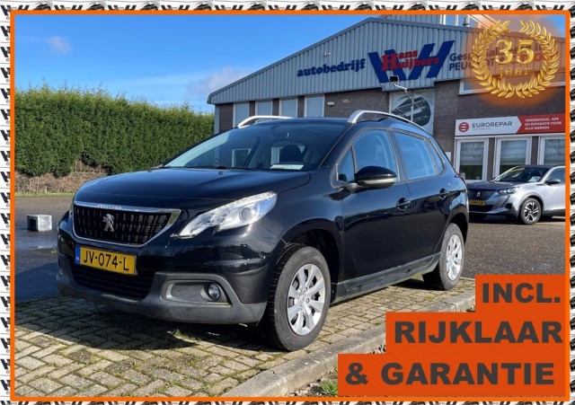 PEUGEOT 2008 BLUE LION 1.2-82PK - NAVI -AIRCO - TREKHAAK - PARKEERHULP - PANO Autobedrijf Hans Huijbers, 6681 VX Bemmel