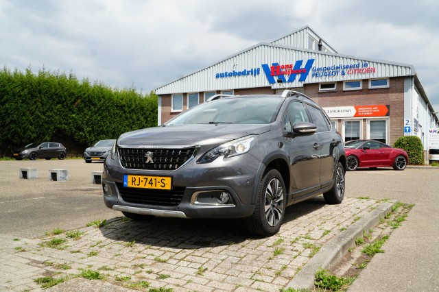 PEUGEOT 2008 ALLURE 1.2-110PK incl. 12 maanden garantie & rijklaar, Autobedrijf Hans Huijbers, Bemmel