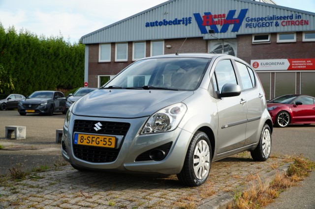 SUZUKI SPLASH COMFORT 1.2-94PK 5-DEURS -incl. 6 maanden garantie & rijklaar, Autobedrijf Hans Huijbers, Bemmel