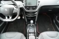 PEUGEOT 2008 GT-LINE 1.2-130PK EAT6 ATOMAAT - CLIMATE CONTROLE - NAVI - TREKH, Autobedrijf Hans Huijbers, Bemmel