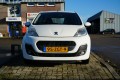 PEUGEOT 107 PREMIERE 1.0-68PK 5-DEURS - AIRCO - ELECTRISCHE RAMEN - SPOILER, Autobedrijf Hans Huijbers, Bemmel