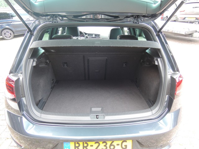 VOLKSWAGEN GOLF 2.0 TSI GTI PERFORMANCE Autobedrijf Bloemendal, 6741 PE LUNTEREN