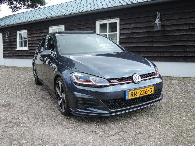 VOLKSWAGEN GOLF 2.0 TSI GTI PERFORMANCE Autobedrijf Bloemendal, 6741 PE LUNTEREN