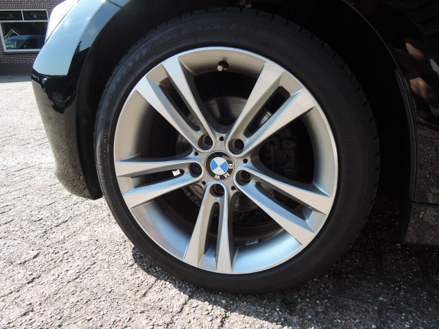 BMW 3-SERIE 320I HIGH EXECUTIVE Sport Line, NAVI,LEER , Autobedrijf Bloemendal, 6741 PE LUNTEREN