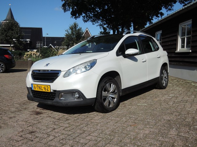 PEUGEOT 2008 1.2 VTI ACT. PACK PREMIUM Autobedrijf Bloemendal, 6741 PE LUNTEREN
