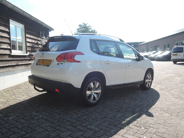 PEUGEOT 2008 1.2 VTI ACT. PACK PREMIUM Autobedrijf Bloemendal, 6741 PE LUNTEREN