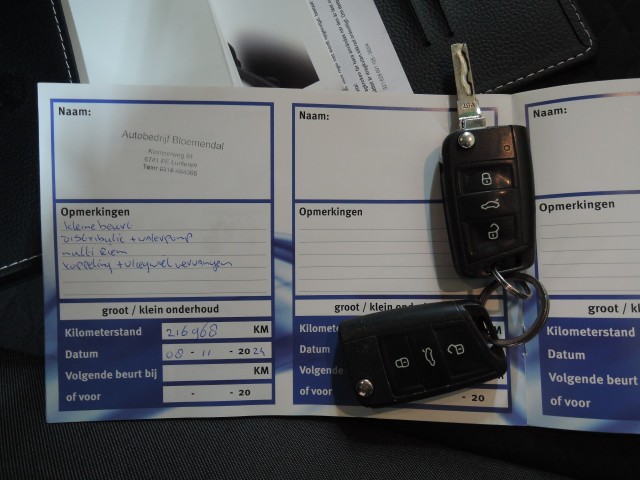VOLKSWAGEN GOLF 2.0 TDI HL BNS R-LINE Autobedrijf Bloemendal, 6741 PE LUNTEREN
