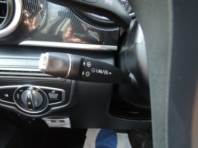 MERCEDES-BENZ V-KLASSE 220D LANG DC Autobedrijf Bloemendal, 6741 PE LUNTEREN