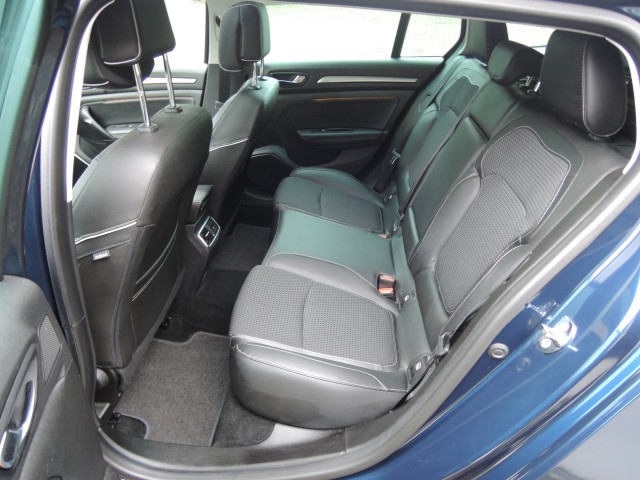 RENAULT MEGANE 1.2 TCE BOSE Autobedrijf Bloemendal, 6741 PE LUNTEREN