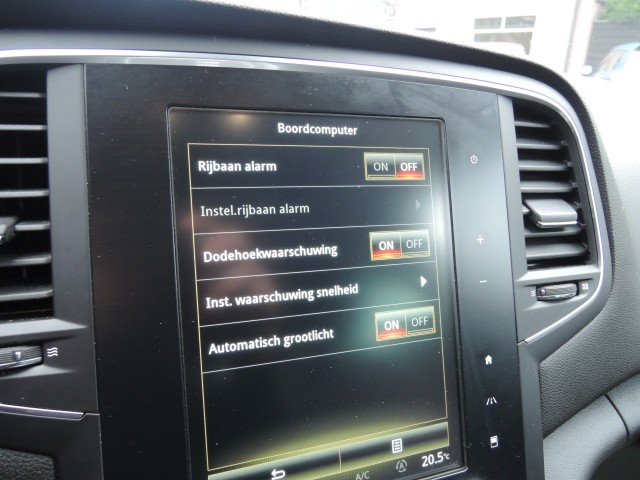 RENAULT MEGANE 1.2 TCE BOSE Autobedrijf Bloemendal, 6741 PE LUNTEREN