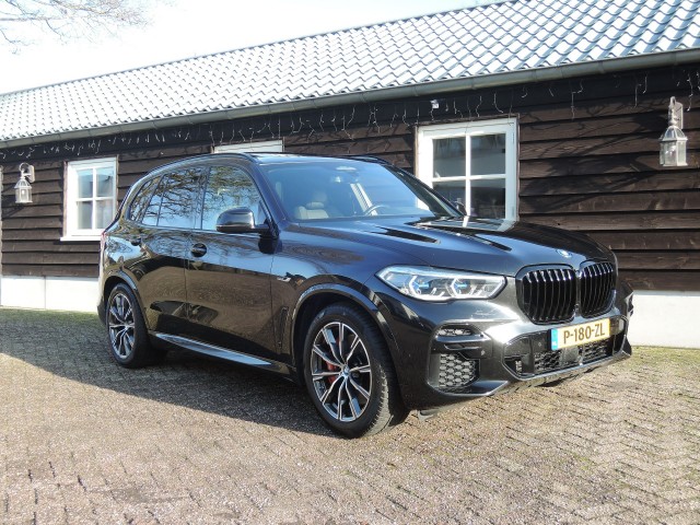 BMW X5 XDRIVE45E M-Sport HIGH EXEC. Autobedrijf Bloemendal, 6741 PE LUNTEREN