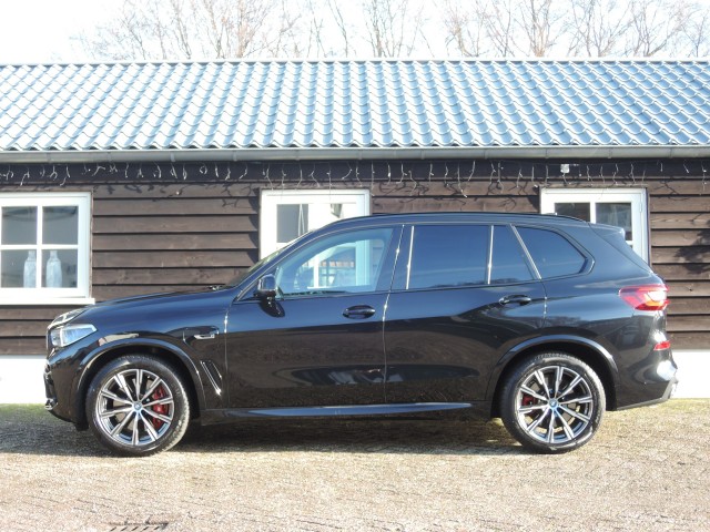 BMW X5 XDRIVE45E M-Sport HIGH EXEC. Autobedrijf Bloemendal, 6741 PE LUNTEREN