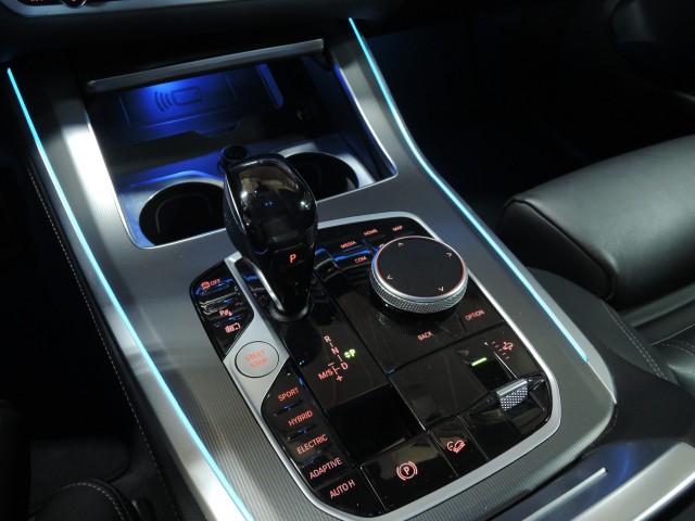 BMW X5 XDRIVE45E M-Sport HIGH EXEC. Autobedrijf Bloemendal, 6741 PE LUNTEREN