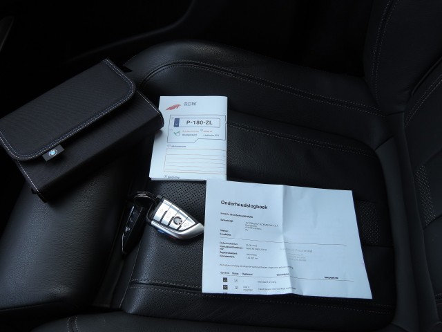 BMW X5 XDRIVE45E M-Sport HIGH EXEC. Autobedrijf Bloemendal, 6741 PE LUNTEREN