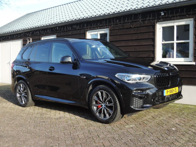 BMW X5 XDRIVE45E M-Sport HIGH EXEC. Autobedrijf Bloemendal, 6741 PE LUNTEREN