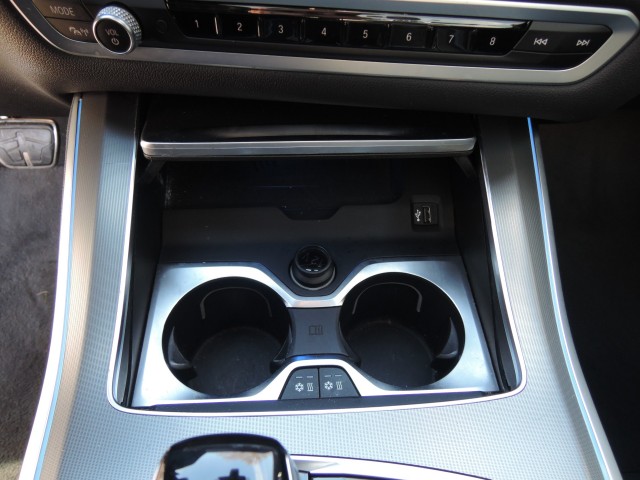 BMW X5 XDRIVE45E M-Sport HIGH EXEC. Autobedrijf Bloemendal, 6741 PE LUNTEREN