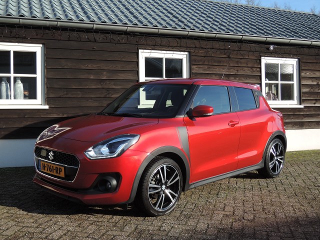 SUZUKI SWIFT 1.2 STIJL Sport  Automaat Autobedrijf Bloemendal, 6741 PE LUNTEREN