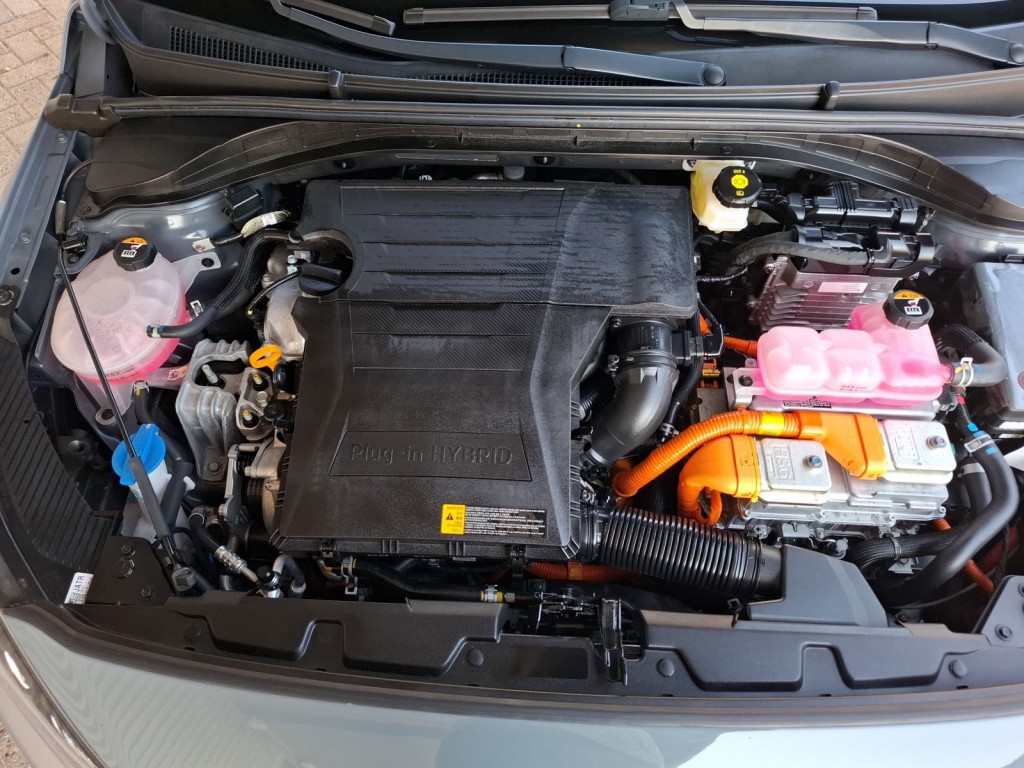 HYUNDAI, IONIQ