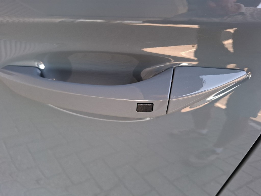 HYUNDAI, IONIQ