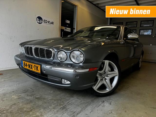 JAGUAR XJ 4.2 V8 Super 396 pk zeer nette auto NAP APK 11-2025 YOUNGTIMER, Ed Kar Autohandel, ROTTERDAM