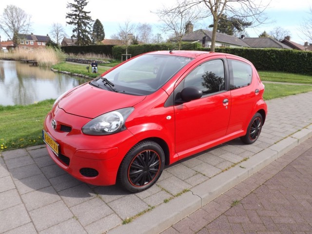 TOYOTA AYGO 1.0-12V ACCESS, The Carmaker, Maasbracht