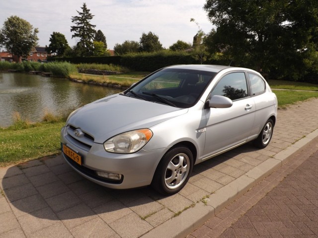 HYUNDAI ACCENT 1.4I EK 2008, The Carmaker, Maasbracht