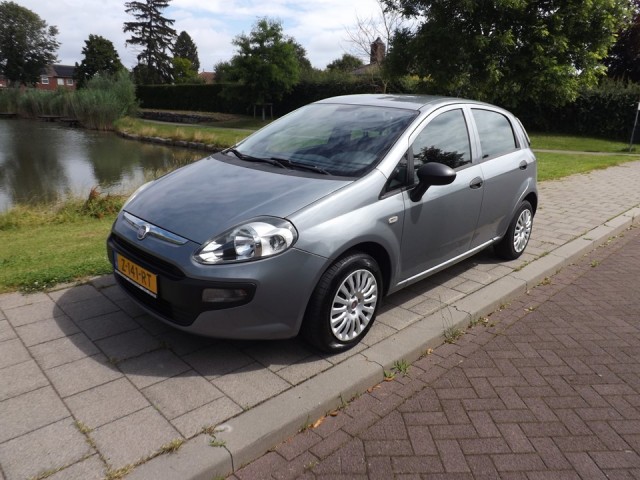 FIAT PUNTO EVO 1.4 Dynamic, The Carmaker, Maasbracht