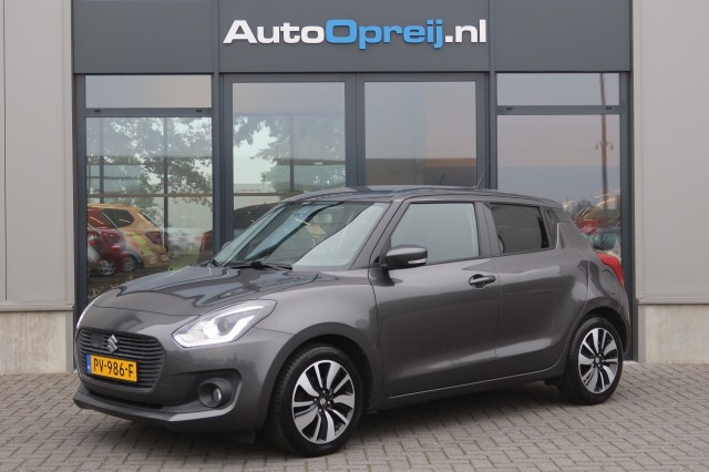 SUZUKI SWIFT 1.2 Stijl Smart Hybrid NAVI, Clima, Cruise, PDC, Trekhaak afnb., Maurice Opreij Auto's B.V., Margraten