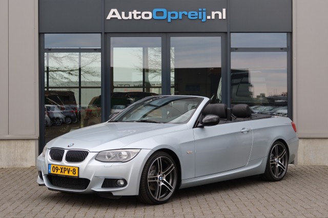 BMW 3-SERIE 320i Cabrio AUTOMAAT M-Sport Ed. Peformance NAVI, Leder, Trekhaa, Maurice Opreij Auto's B.V., Margraten