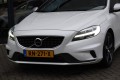 VOLVO V40 2.0 T4 R-Design 190pk AUTOMAAT Panoramadak, Leder, Trekhaak afnb., Maurice Opreij Auto's B.V., Margraten