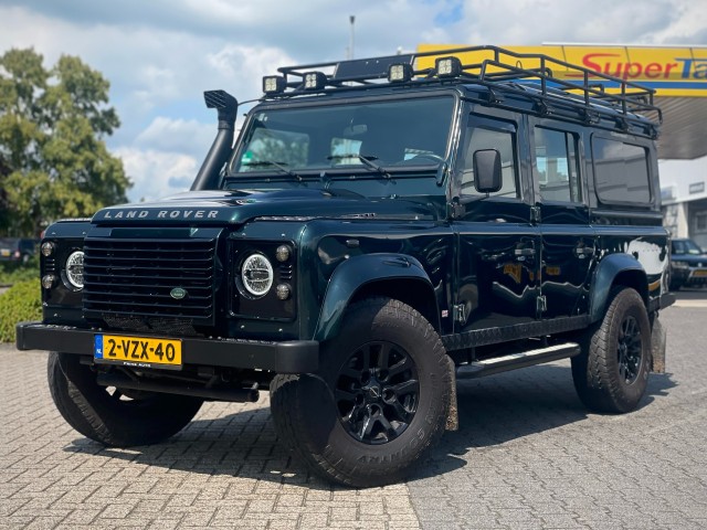 Land rover Defender - 110 X-TECH AIRCO ROOFREK MET ONDERHOUDSHISTORIE