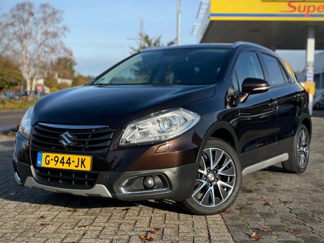 Suzuki S-cross - 1.6 SX4 S-SCROSS EXCLUISIVE AUTOMAAT TREKHAAK AIRCO KEYLES 