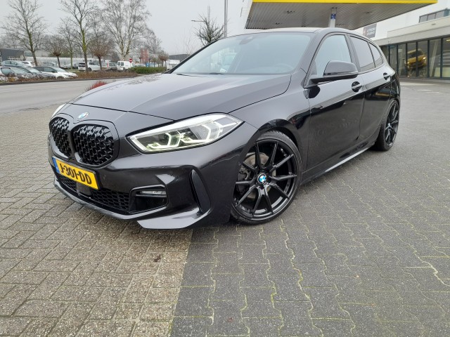 Bmw 1-serie - 118I M PAKKET PDC V/A CAMERA  19 INCH SPORTWIELEN